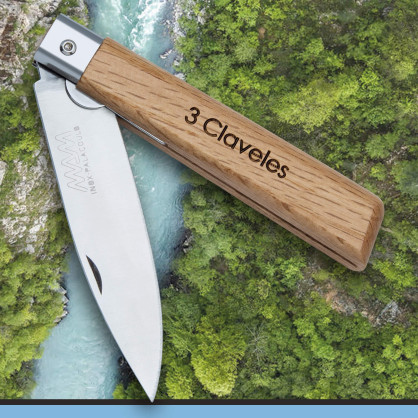 Pocket knife with tip and blade lock | 3 Claveles 2