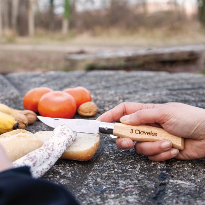 Pocket knife with blade lock | 3 Claveles 2