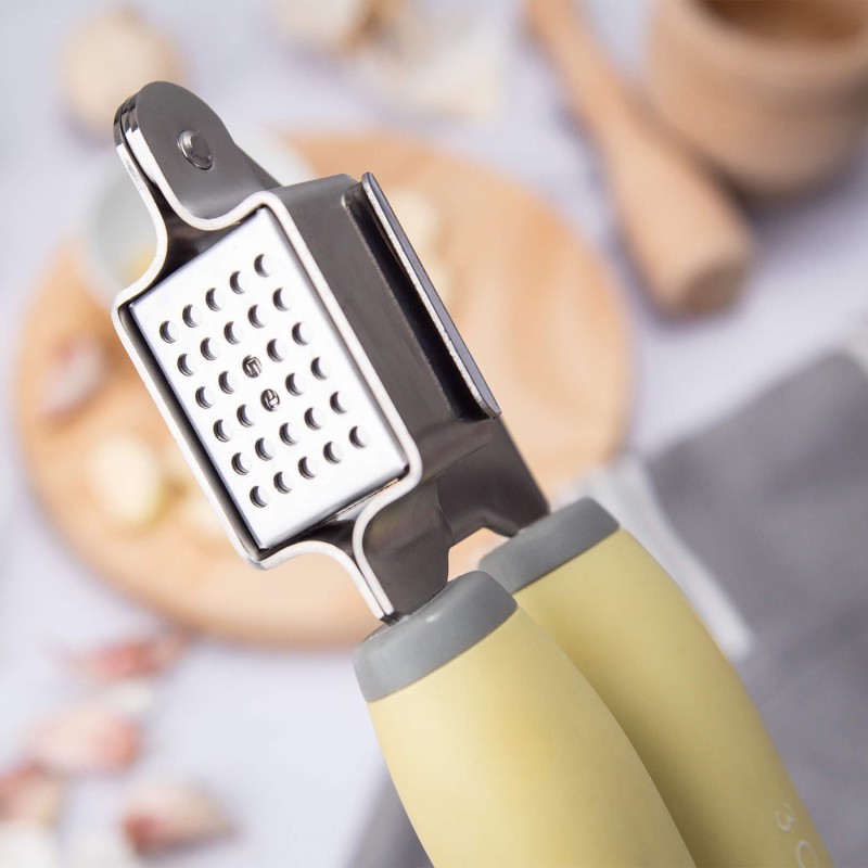 Garlic Press | 3 Claveles