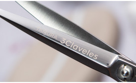 Razor cutting-edge scissors