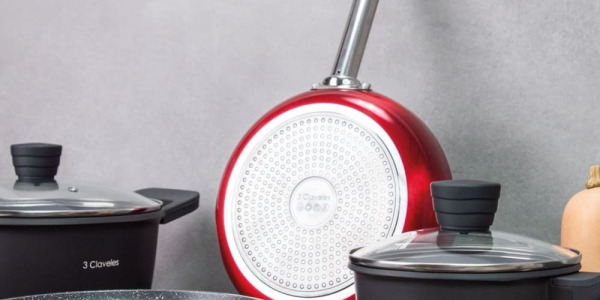Frying pans  and casseroles