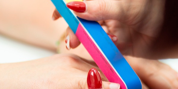 Cómo se utilizan los utensilios de manicura paso a paso