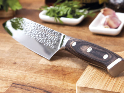 ¿Qué es un cuchillo Santoku? Usos y para qué sirve