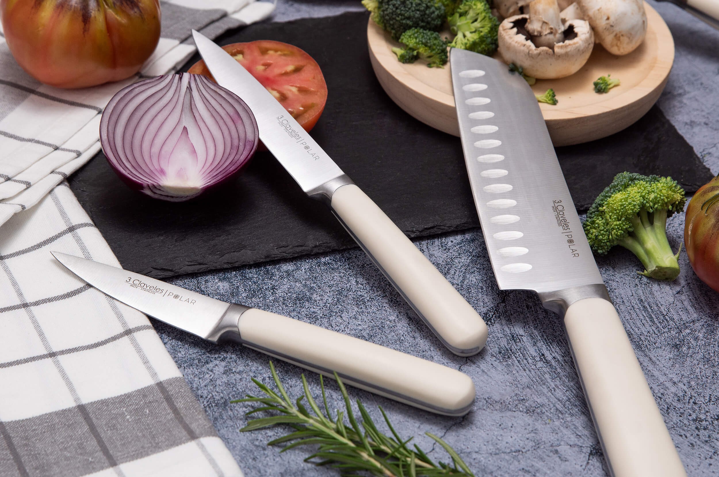 3 Claveles: Manufacturers of professional cutlery since 1930